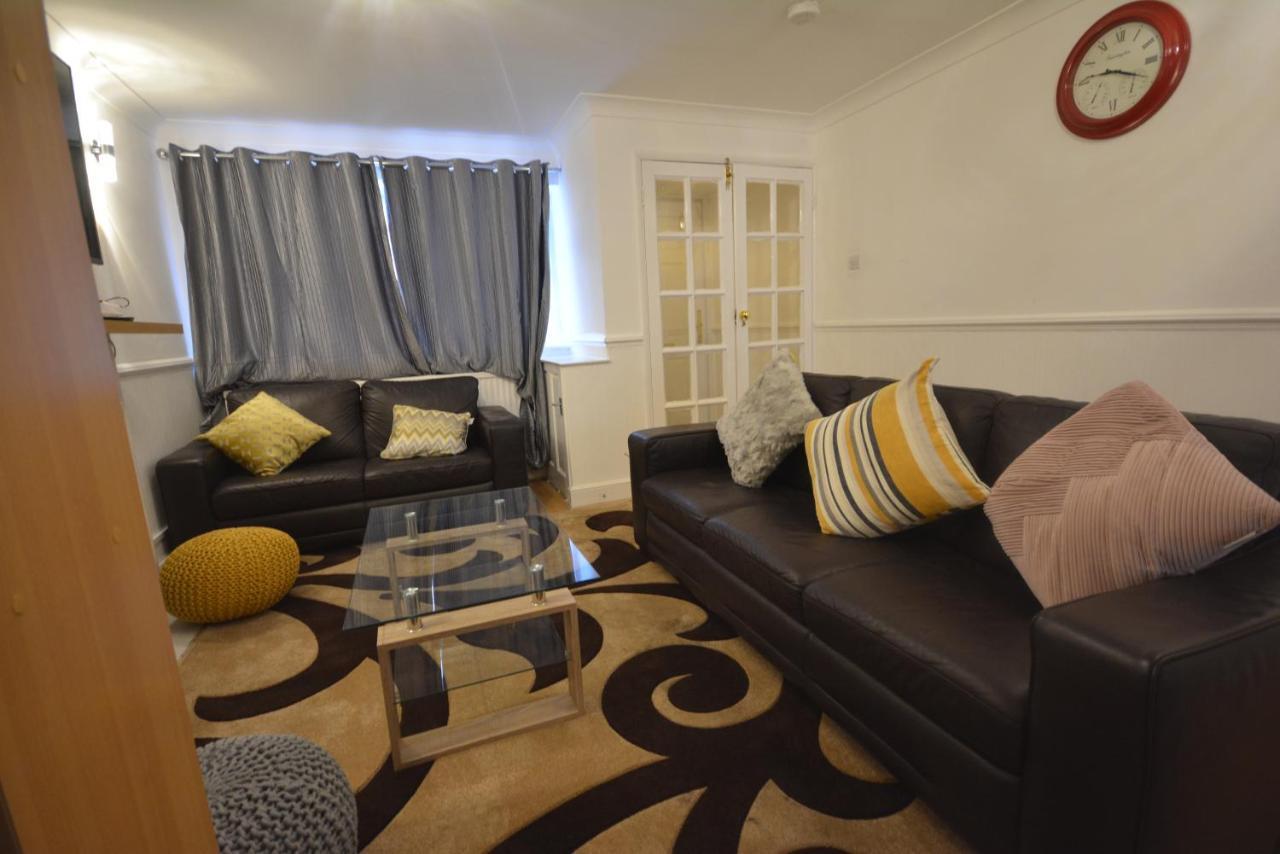 Five Bedroom Townhouse Near Excel Exhibition Centre Londres Extérieur photo