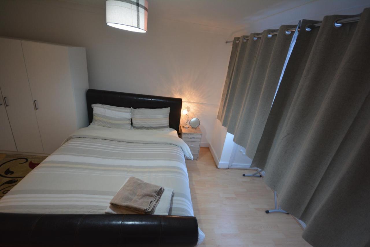 Five Bedroom Townhouse Near Excel Exhibition Centre Londres Extérieur photo