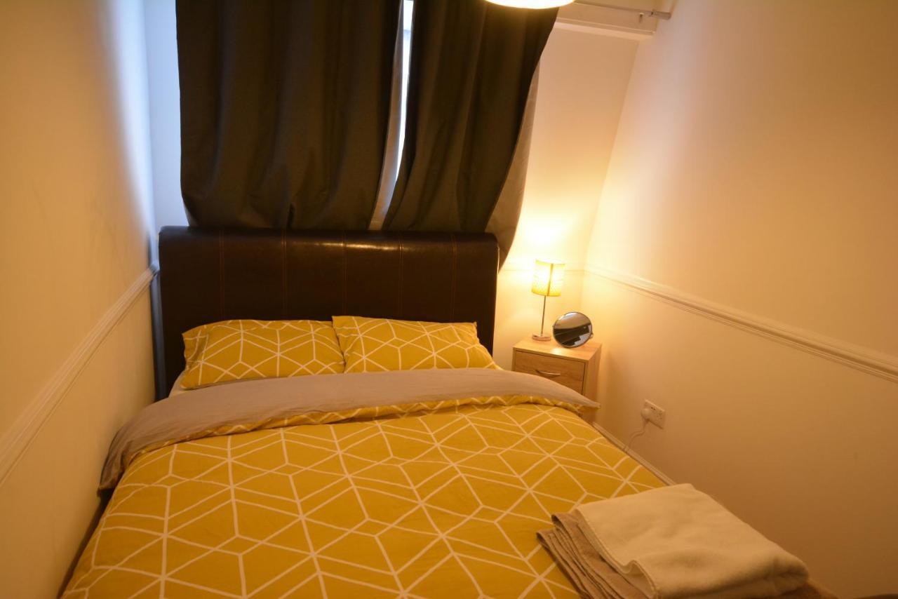 Five Bedroom Townhouse Near Excel Exhibition Centre Londres Extérieur photo