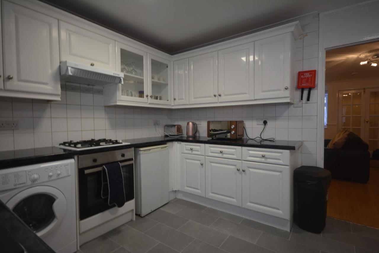 Five Bedroom Townhouse Near Excel Exhibition Centre Londres Extérieur photo