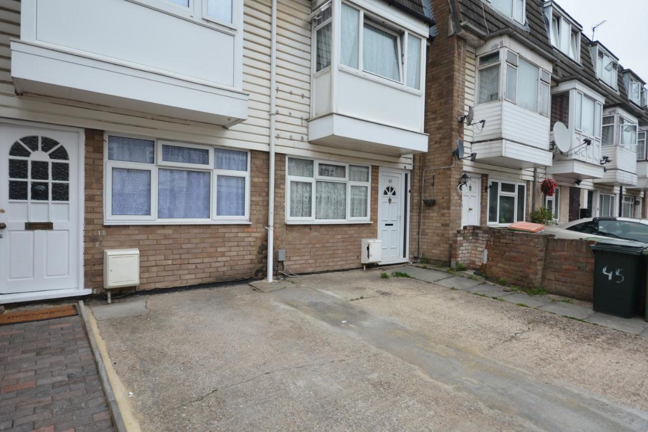 Five Bedroom Townhouse Near Excel Exhibition Centre Londres Extérieur photo