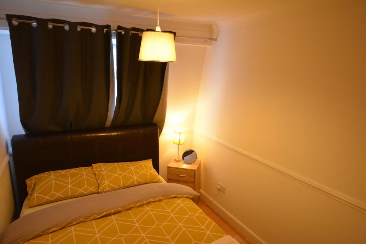 Five Bedroom Townhouse Near Excel Exhibition Centre Londres Extérieur photo