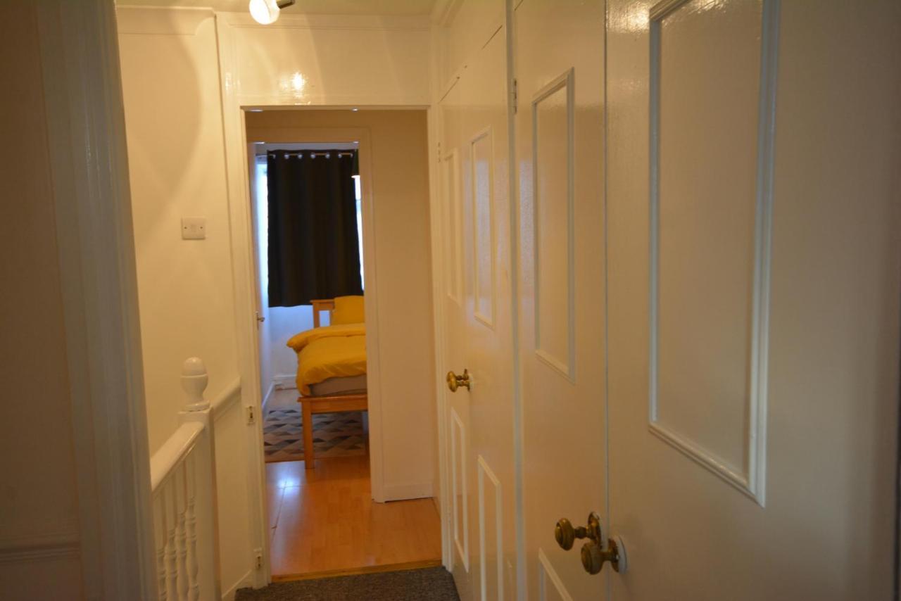 Five Bedroom Townhouse Near Excel Exhibition Centre Londres Extérieur photo
